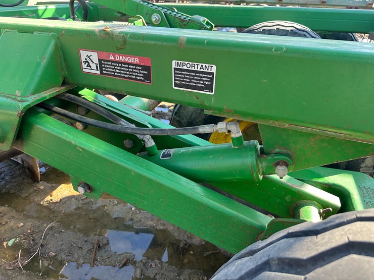 john-deere-26-image-25