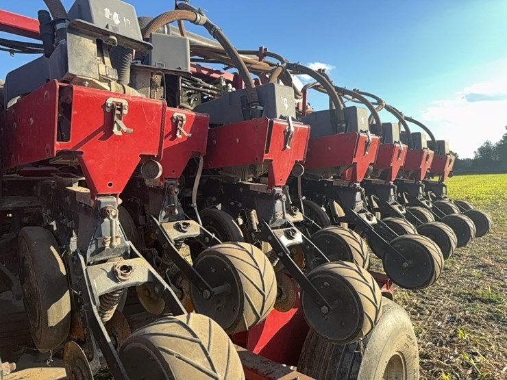 case-ih-1200-image-61