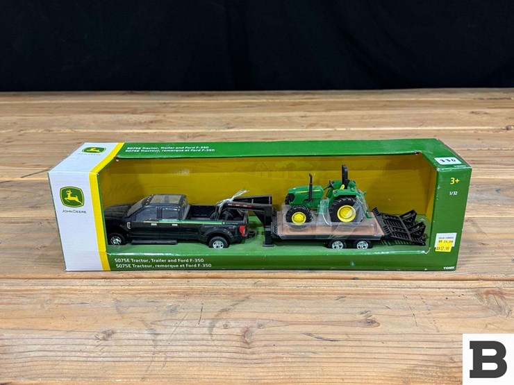 ertl-replica-john-deere-5075e-tractor-and-ford-f-350-pickup-1:32-scale-image-1