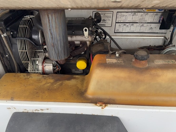 #2061-•-allmand-towable-light-tower-image-4