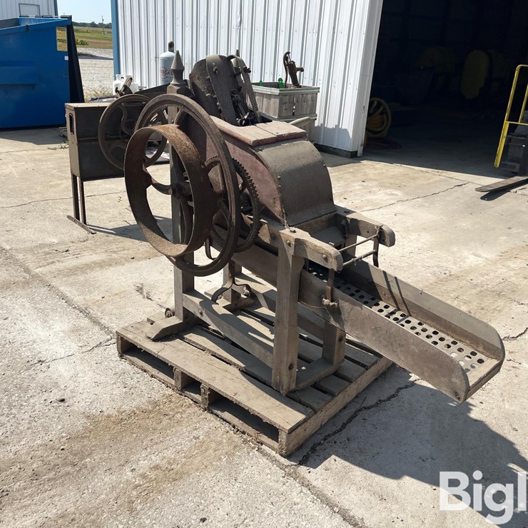 Bush’s No.7 Corn Sheller