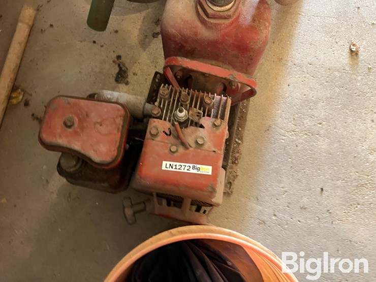 gas-powered-water-pump-image-4