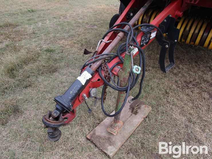 2003-new-holland-br780-image-9