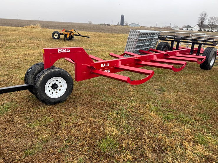 #1019-•-new!-industrias-america-825-bale-wagon-image-2