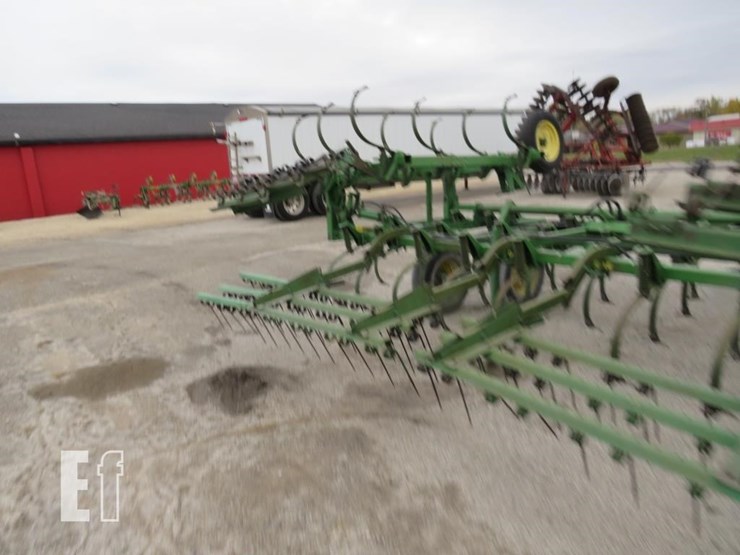 john-deere-1010-image-5