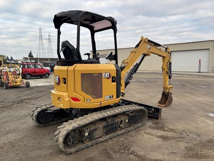 2022-caterpillar-302.7cr-image-3