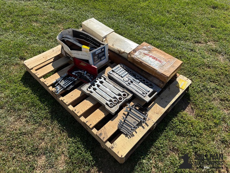 misc-pallet-of-tools-&-parts-image-6