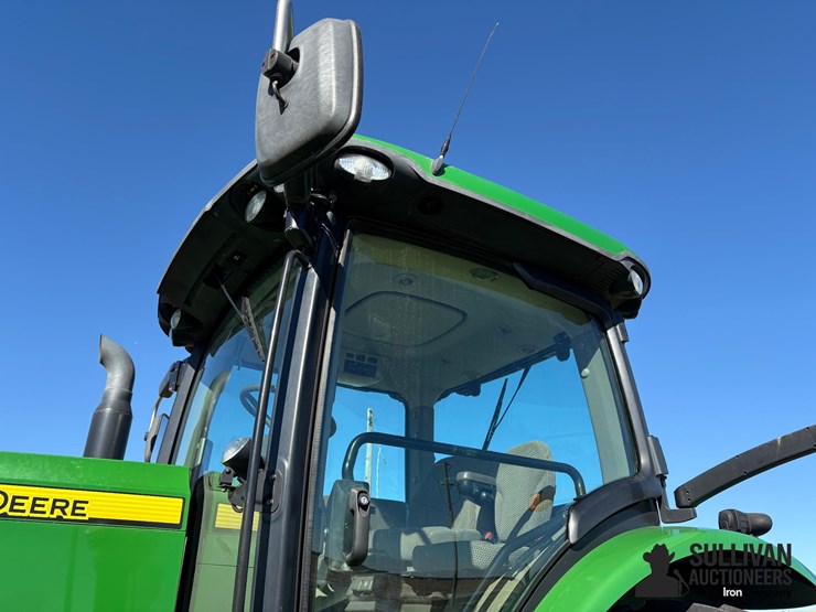 2012-john-deere-8335r-image-10