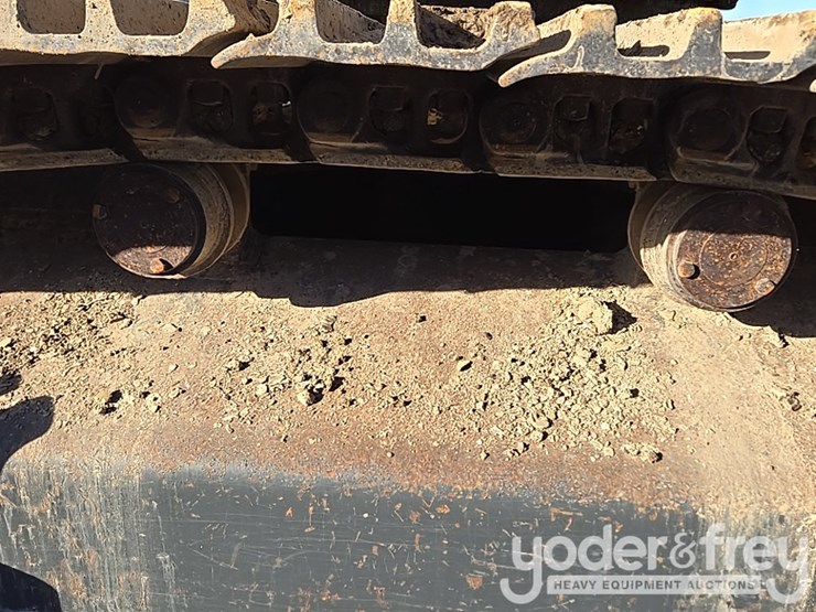 2022-komatsu-pc490-lc-11-image-21