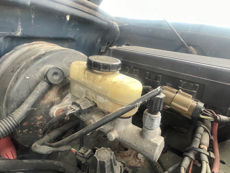 2004-ford-explorer-image-70