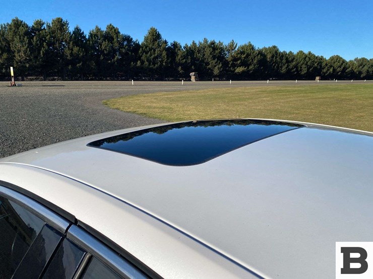 2016-ford-fusion-sedan-image-16