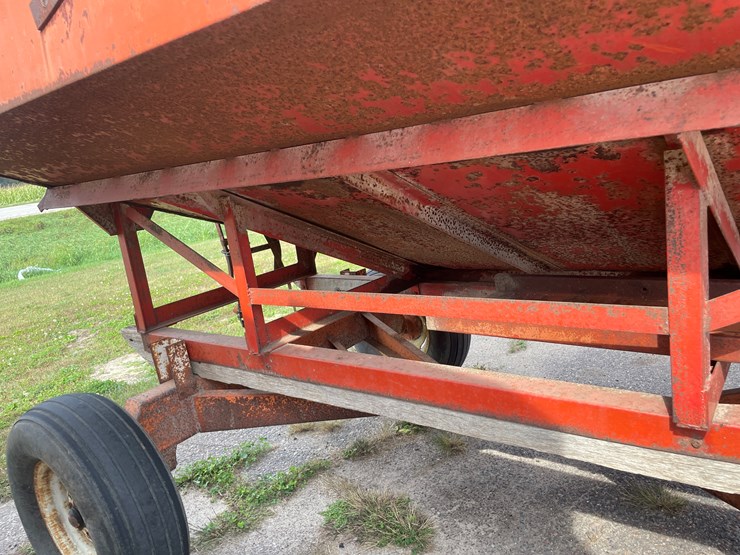 #1467-•-bushnell-gravity-cart-with-auger-image-27