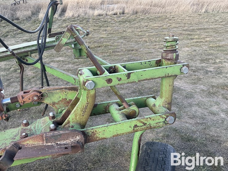 john-deere-7-image-15