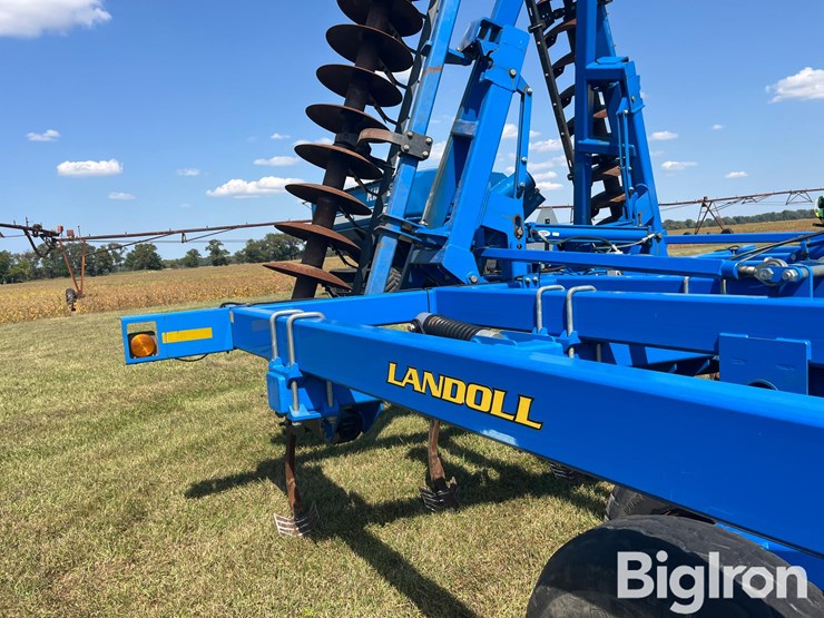 2011-landoll-2211-15-image-15