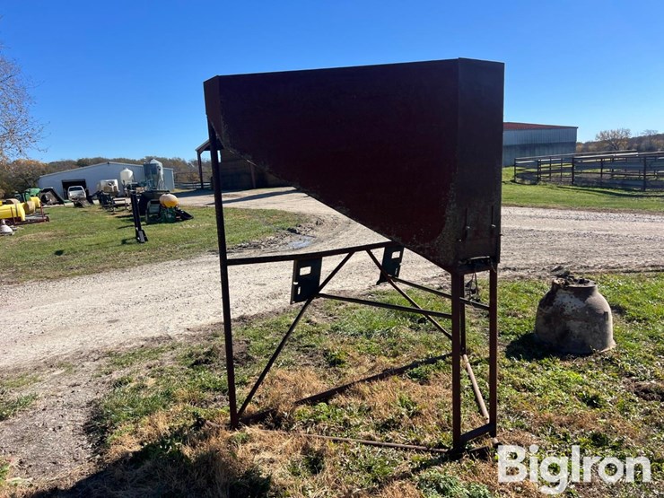 feed/seed-bulk-storage-chute-image-7