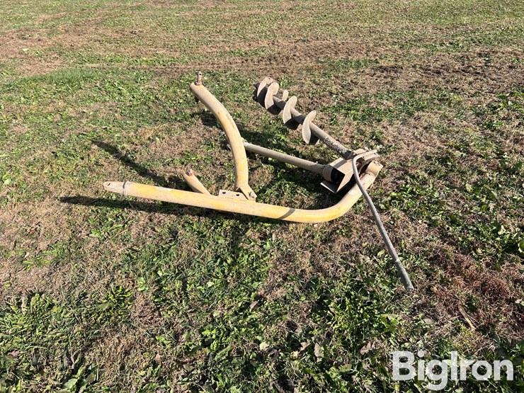 farm-star-9"-post-hole-digger-image-1