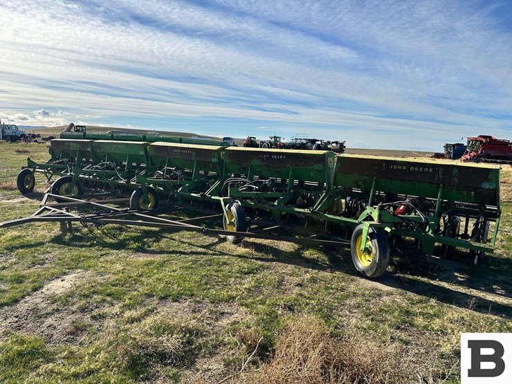 john-deere-hz616-grain-drills-image-1