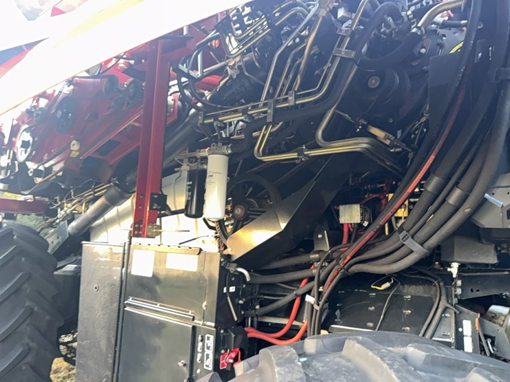 2018-case-ih-8240-image-56