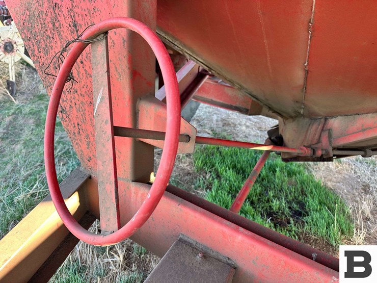 unverferth-7000-image-14