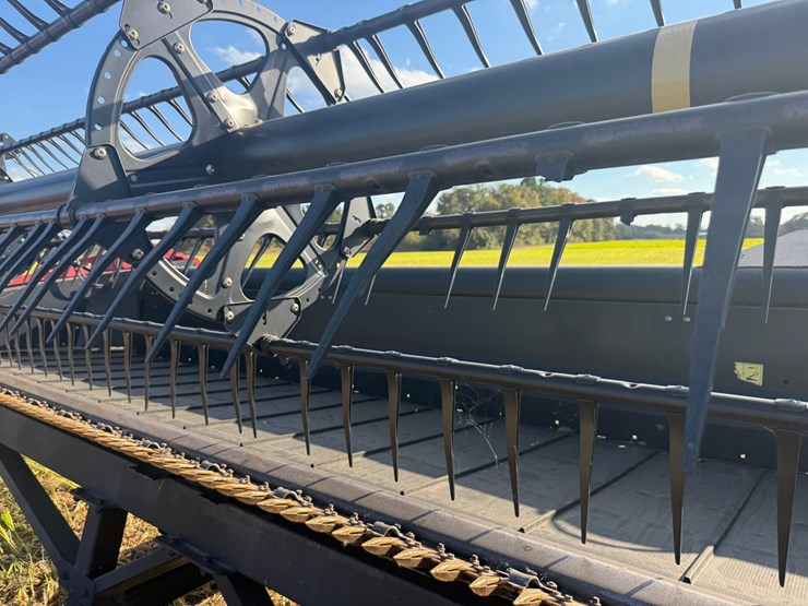 2014-macdon-40-foot-flex-draper-head----header-cart-not-included-image-36