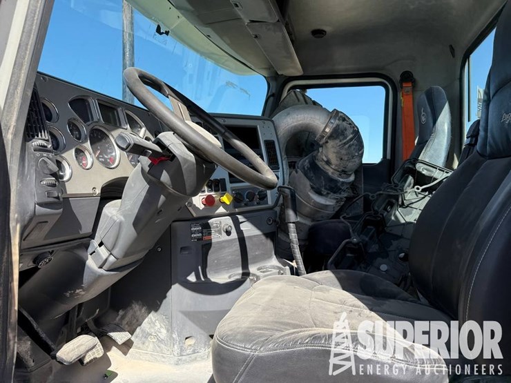 (x)-(3-1)-2017-mack-cxu633t-t/a-truck-tractor-w/-...-image-5