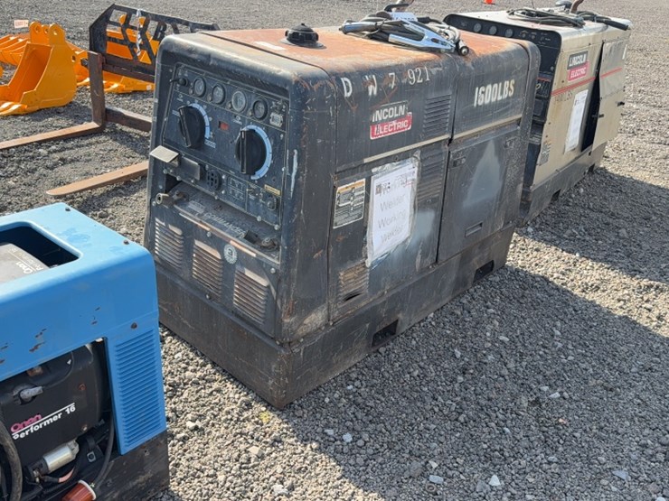 lincoln-electric-commander-400-image-1