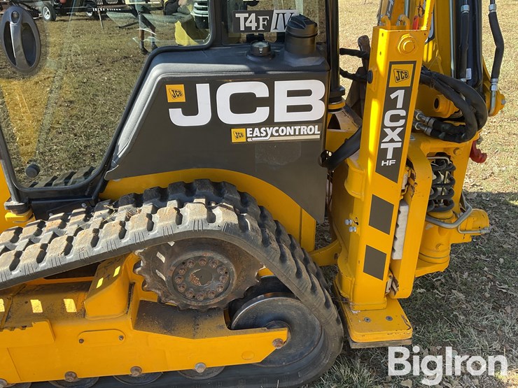 2020-jcb-1cxt-image-14