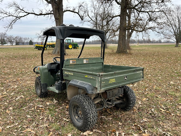 john-deere-gator-image-3