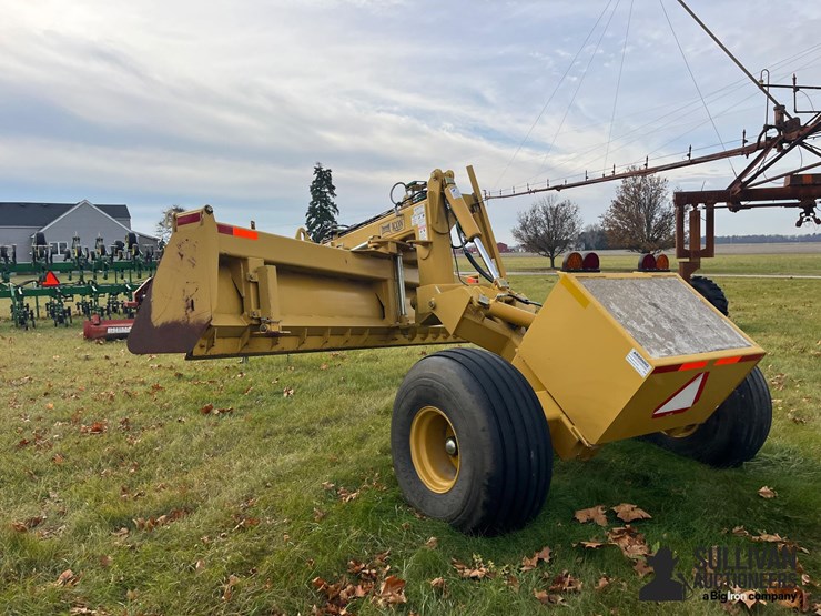 2017-landoll-1632rs-rear-steer-pull-type-grader-image-7
