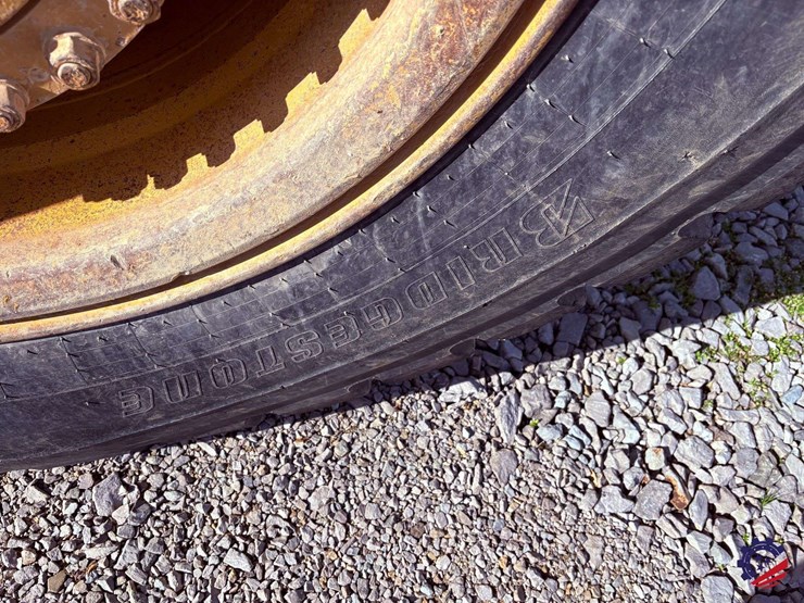 1990-caterpillar-769c-image-16