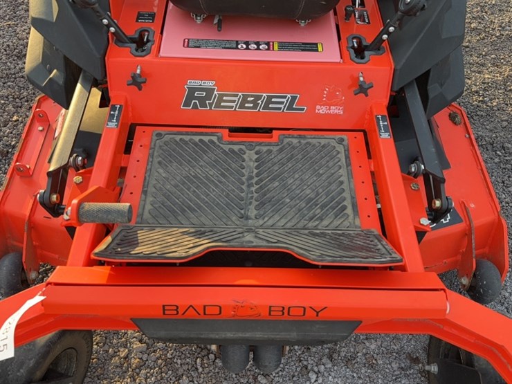 #3090-•-2022-bad-boy-rebel-zero-turn-lawn-mower-image-5