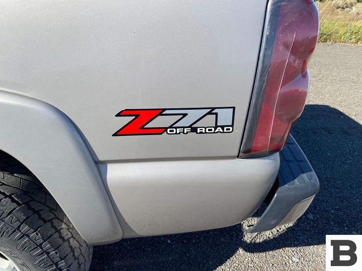 2004-chevrolet-silverado-1500-image-15