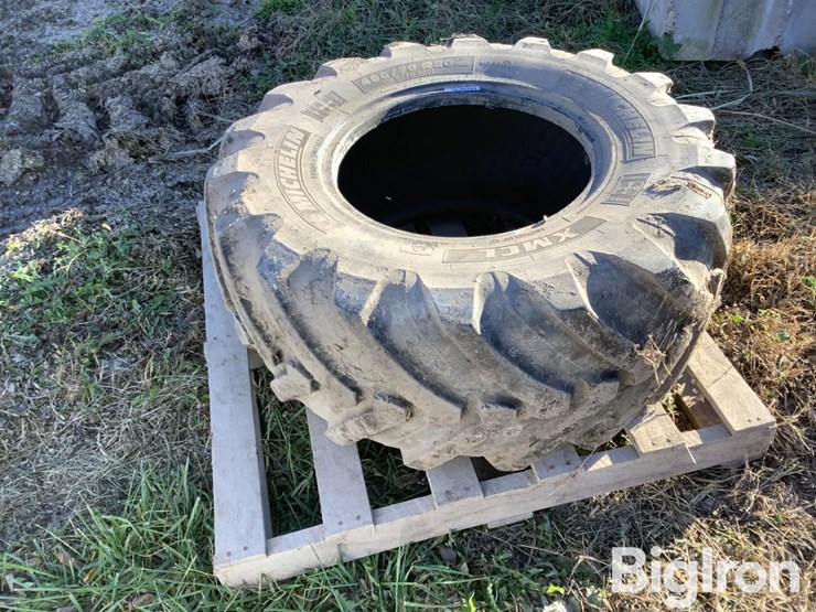 michelin-xmcl-400/70r20-radial-bar-tire-image-7