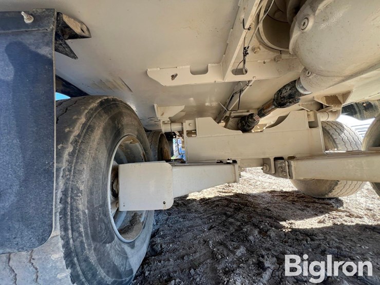 kuhn-knight-vertical-maxx-vtc280-tmr-mixer-wagon-image-14