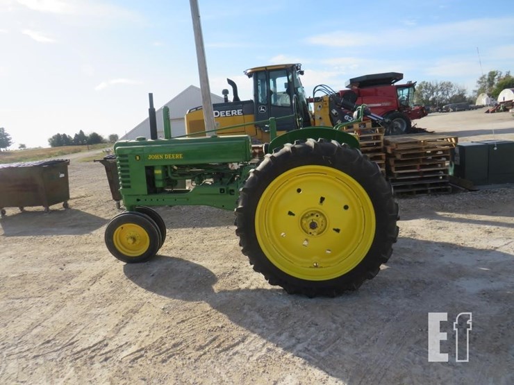 1952-john-deere-b-image-1