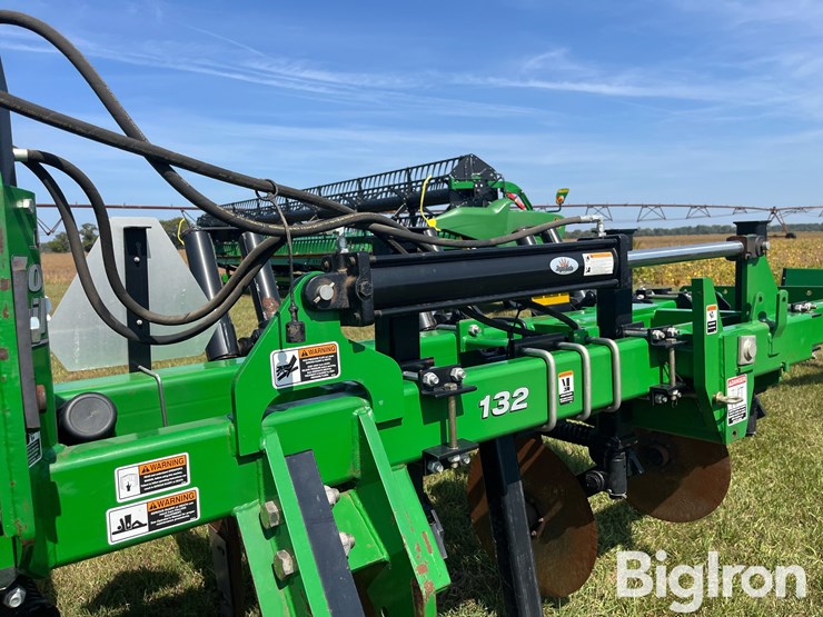 unverferth-132-zone-builder-7-shank-ripper-image-15