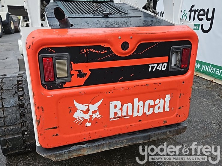 2019-bobcat-t740-image-19