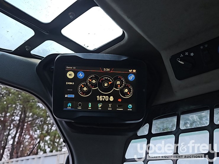 2020-bobcat-t76-image-26