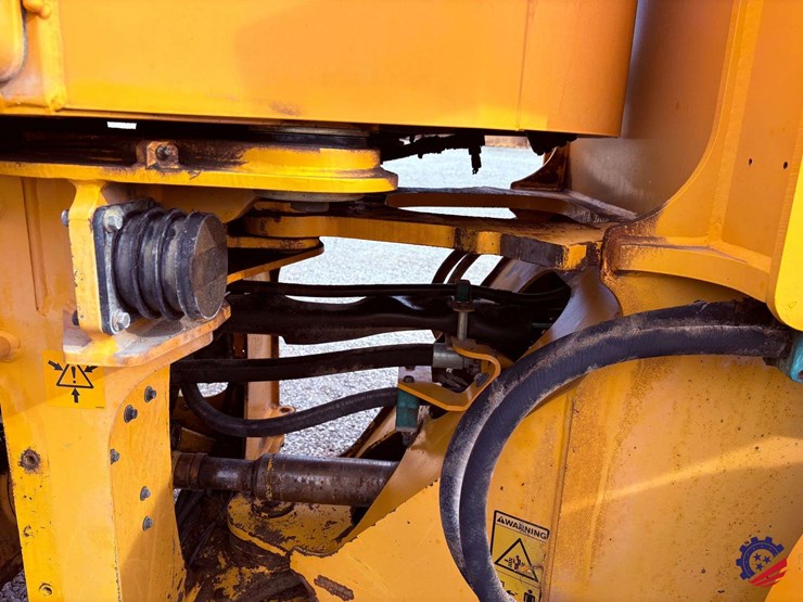 2004-volvo-l60e-image-45