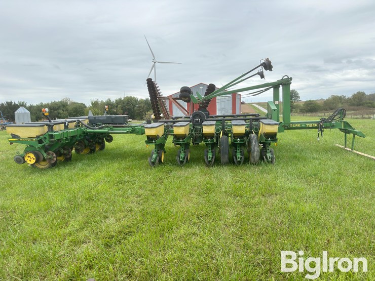 1991-john-deere-7200-image-4