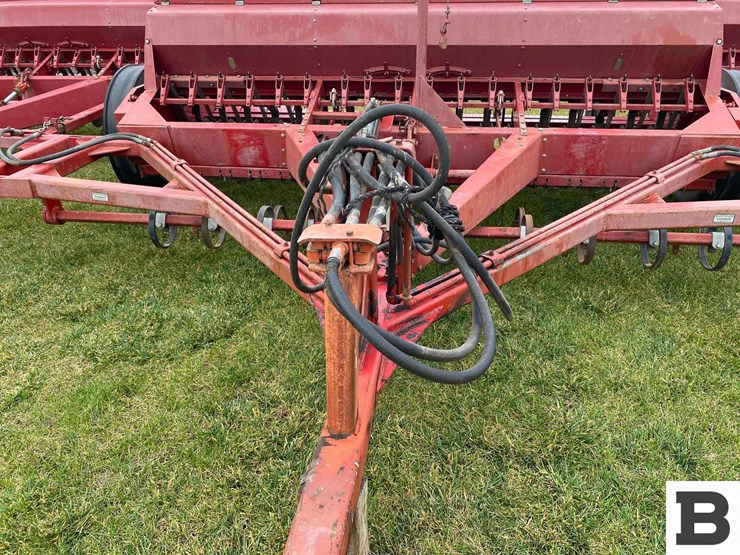 international-5100-image-9