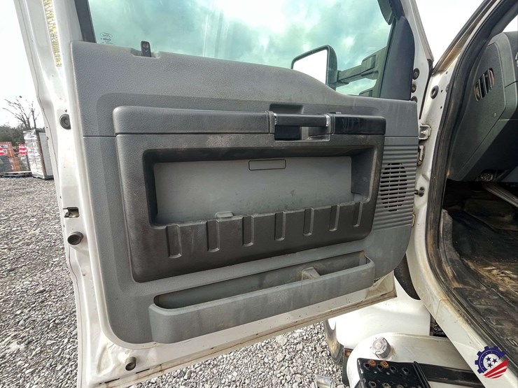 2013-ford-f750-image-60