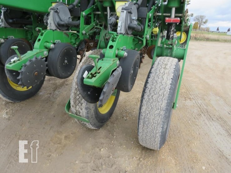 2012-john-deere-1770nt-image-5
