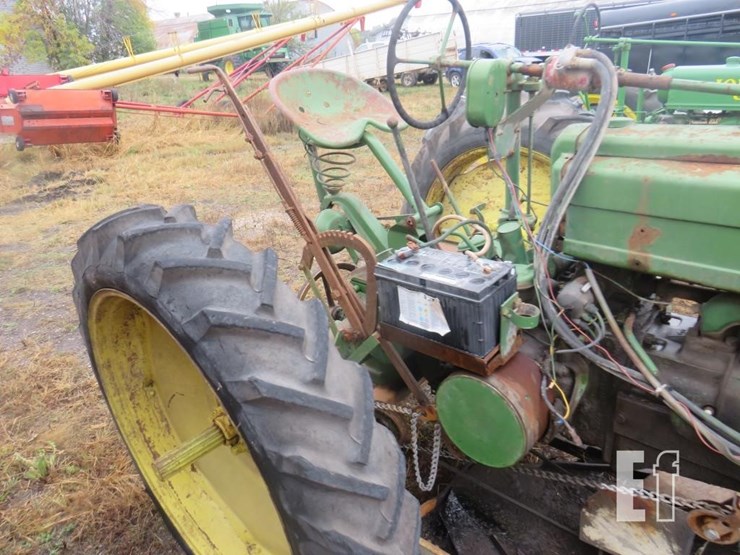 john-deere-b-image-5