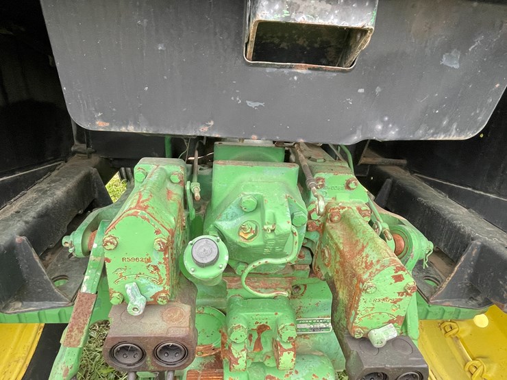 john-deere-4040-image-21