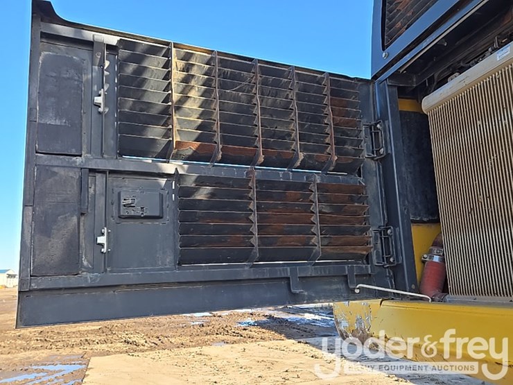 2022-komatsu-pc490-lc-11-image-106