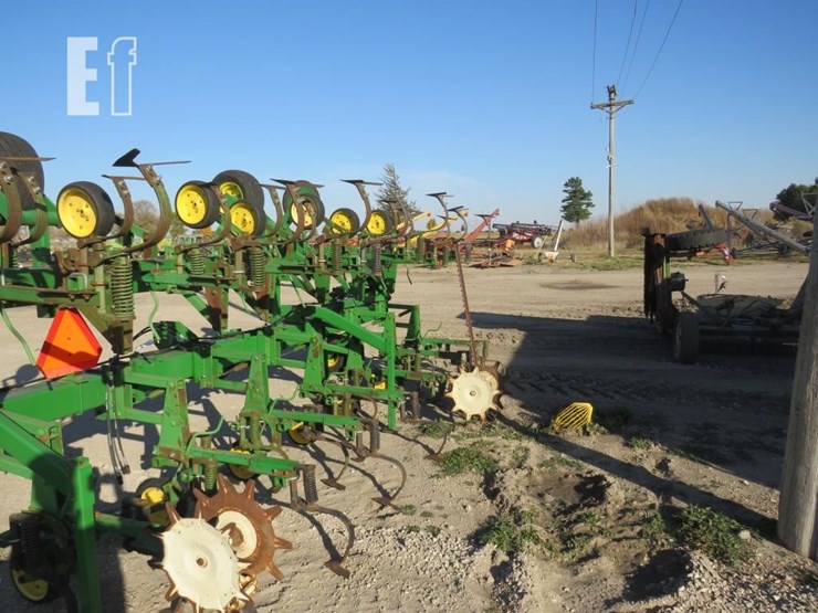 john-deere-845-image-5