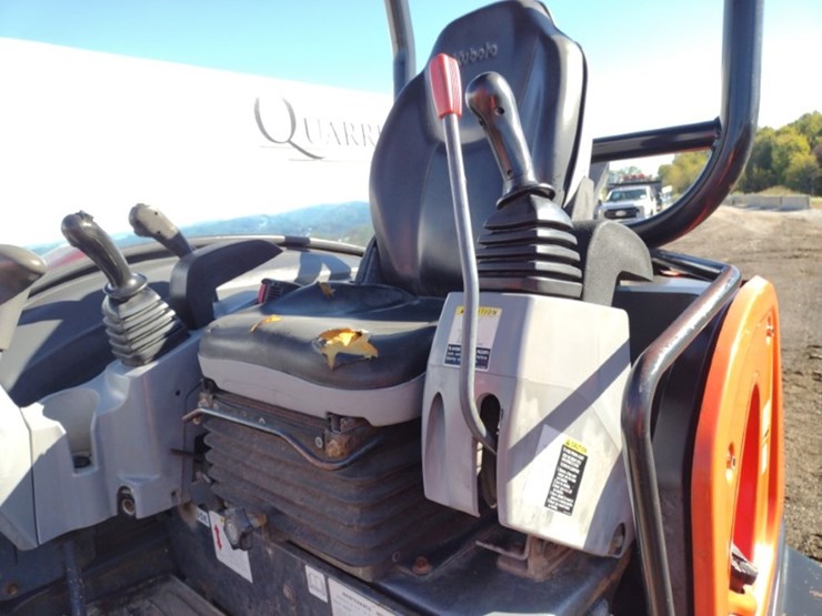 kubota-kx040-4-image-13