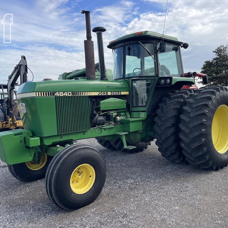 1982 JOHN DEERE 4640