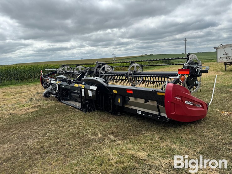 2024-case-ih-30-image-5